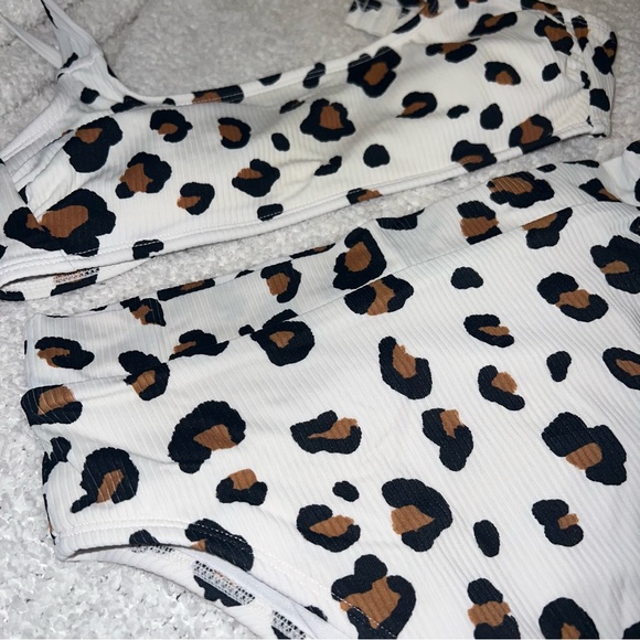 Leopard bikini - Picture 6 of 8